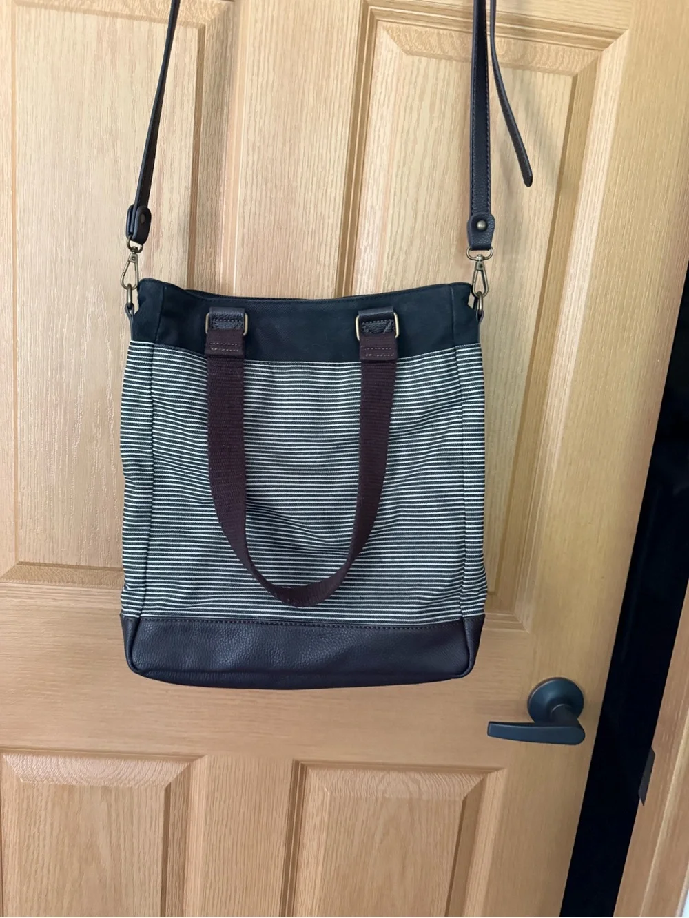 Chala Black White & Red Cat Shoulder Bag